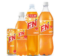 mixed vegetable salad in a mason jar. 